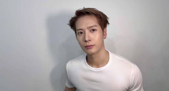 海外華人留學生必看:QQ音樂版權限制解決全攻略,輕鬆暢聽王嘉爾新專輯