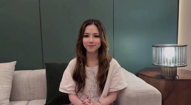 海外華人聽鄧紫棋新歌卡到崩潰?一招教你解鎖QQ音樂地區限制,告別歌單變灰、播放卡頓!